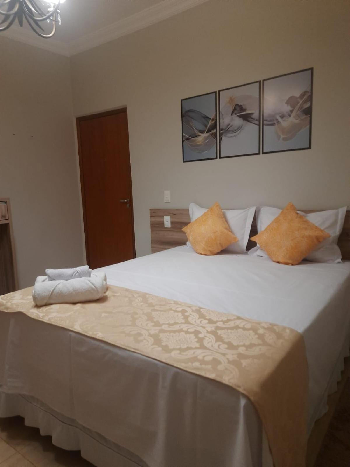 Pousada Mirante Das Estrelas Hotel Pirenópolis Buitenkant foto